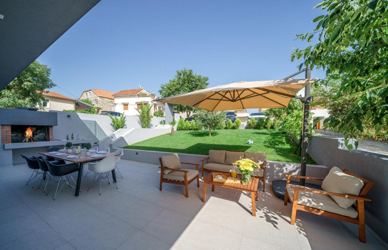 Villa Gray Tribunj  Ngoại thất bức ảnh