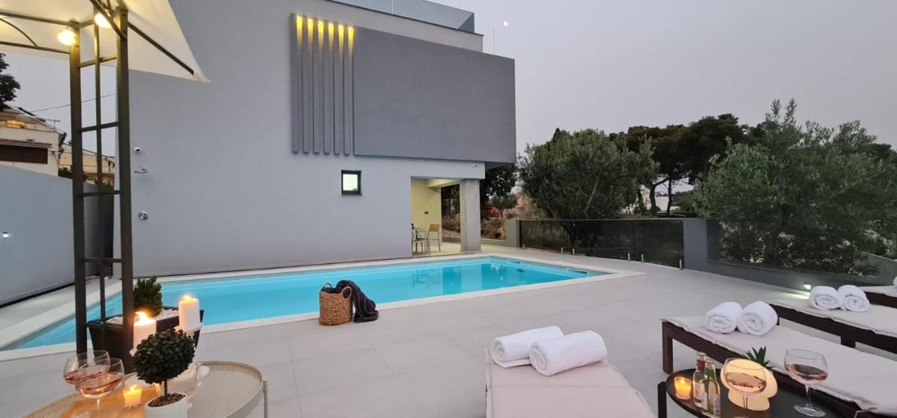 Villa Gray Tribunj  Ngoại thất bức ảnh