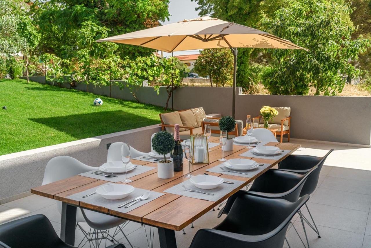 Villa Gray Tribunj  Ngoại thất bức ảnh
