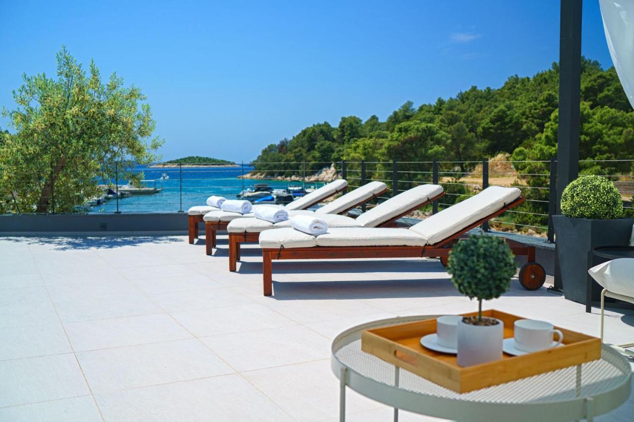 Villa Gray Tribunj  Ngoại thất bức ảnh